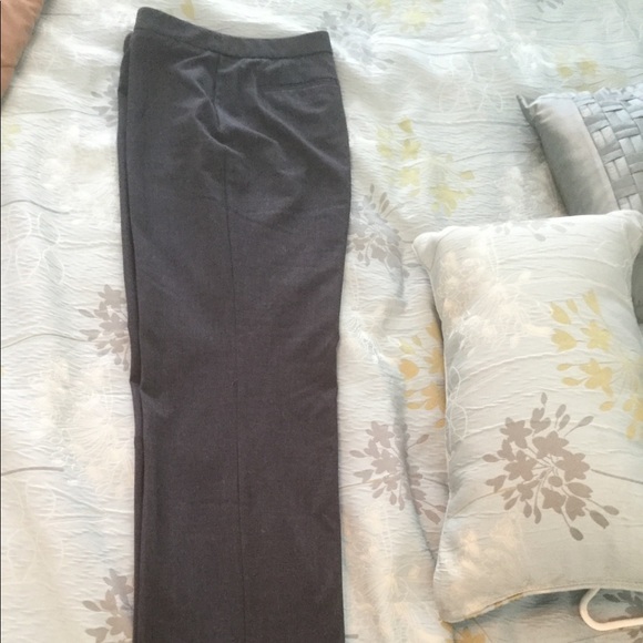 Croft&Barrow Gray 12 like new cond . Gray - Picture 3 of 5